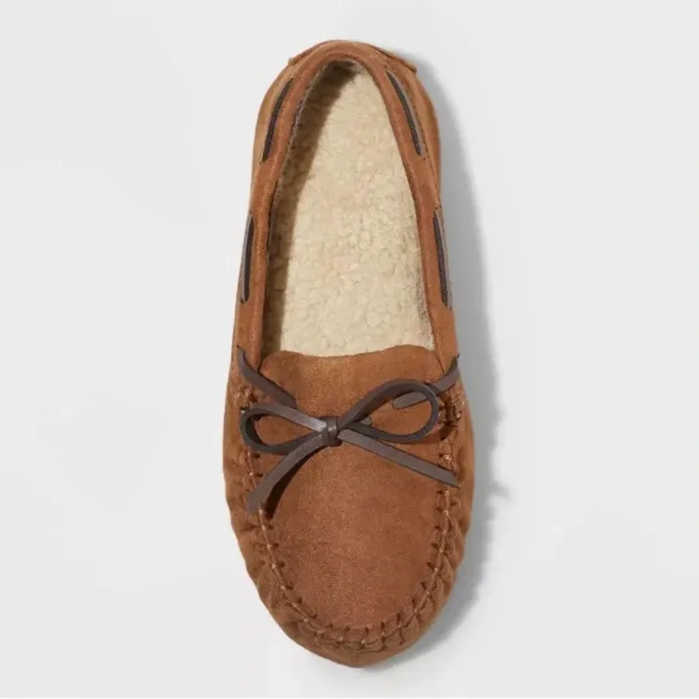Boys' Lionel Moccasin Slippers - Cat & Jack